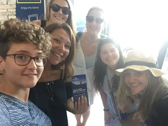 Group with the HP Travel assistant on board