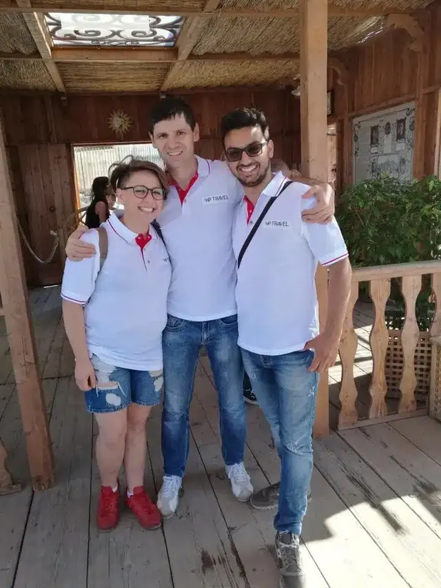 HP Travel staff in uniform