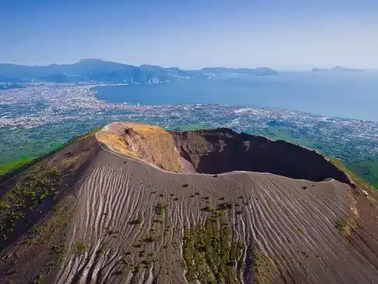 Pompeii and Vesuvius Private Tour by Minivan